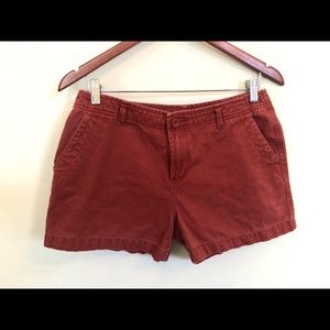 Mud red / burnt orange shorts